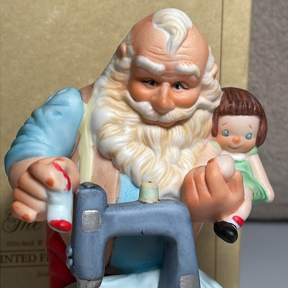1988 Hallmark The Toymaker Series Santa Figurine - Picture 1 of 13